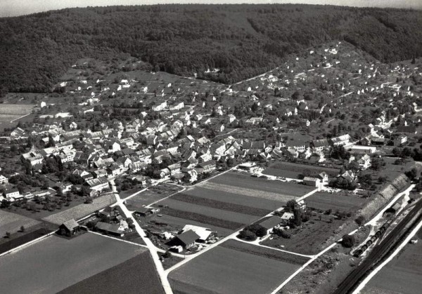 Beringen SH, Flugaufnahme Vorderseite