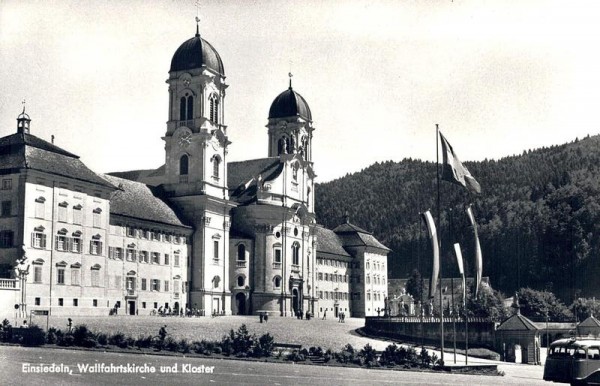 Einsiedeln, Wahlfahrtskirche und Kloster Vorderseite