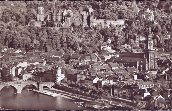 Heidelberg - Blick vom Philosophenweg auf Schloss und Hl. Geistkirche