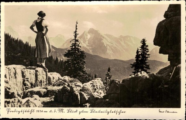Das Berghotel Predigtstuhl (1614 m) Vorderseite