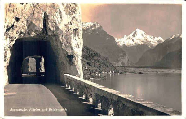 Axenstrasse, Flüelen und Bristenstock Vorderseite