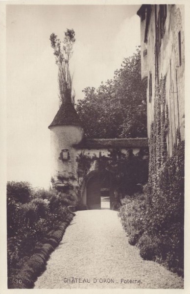 Chateau d'Oron, Poterne