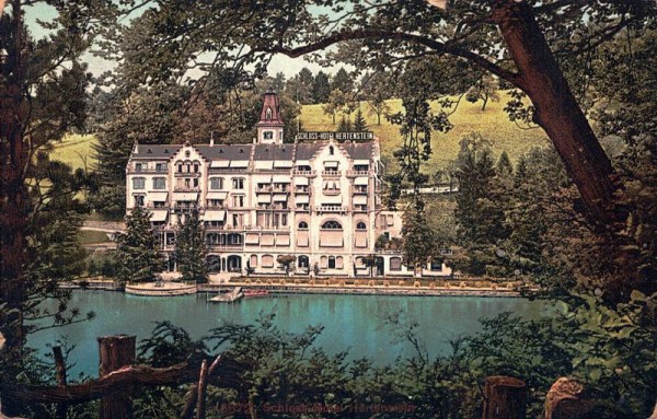 Schloss-Hotel Hertenstein Vorderseite