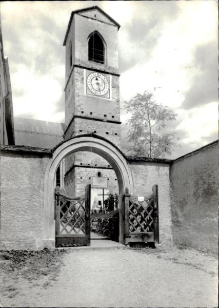 Müstair Eingang Klosterkirche Vorderseite