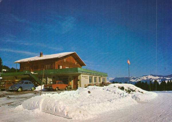 Berggasthaus Sattelegg (1198 m) Vorderseite