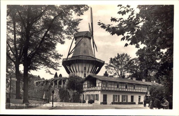 Park Sanssouci - Historische Mühle und Schweizerhäuschen Vorderseite