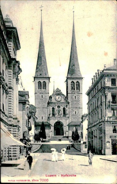 Luzern - Hofkirche Vorderseite