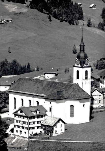 Gasthaus und Pension Hirschen, Oberinerg  -  Flugaufnahmen Vorderseite