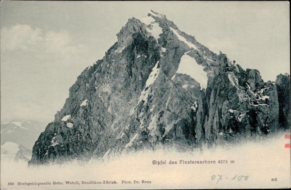 Gipfel des Finsteraarhorn (4275 m) Vorderseite