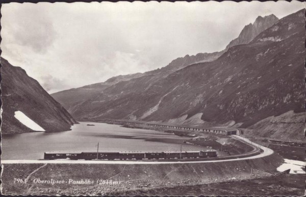 Oberalpsee-Passhöhe Vorderseite