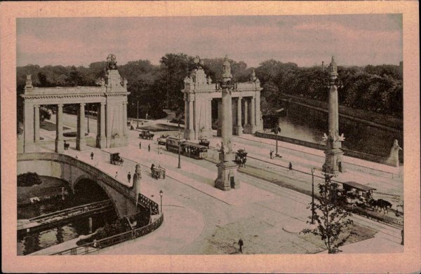 Berlin - Neue Charlottenburger Brücke Vorderseite