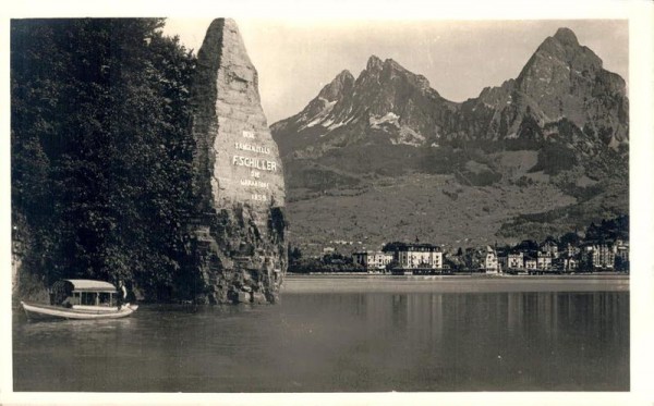 Schillerstein mit Brunnen Vorderseite