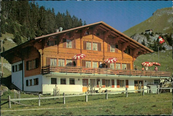 Berghaus Elsigenalp bei Frutigen Vorderseite