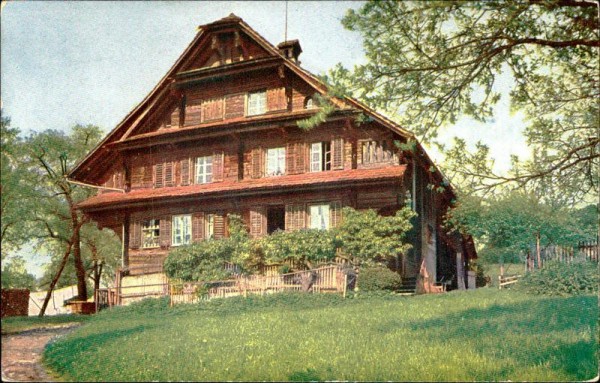 Stattliches Bauernhaus am Vierwaldstättersee Vorderseite