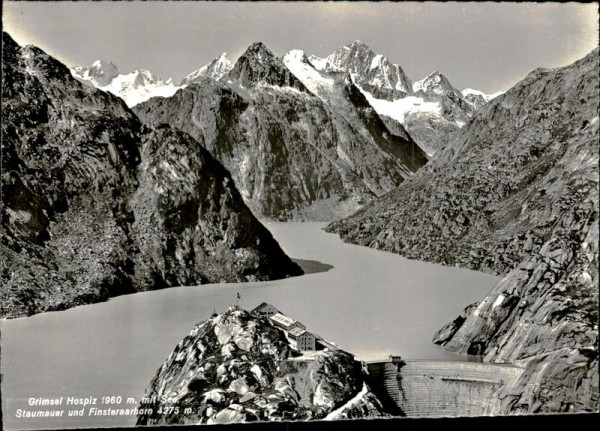 Grimsel Hospiz mit ee  Vorderseite