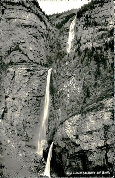 Serenbachfälle bei Betlis Vorderseite