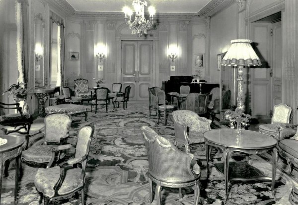 Salon im Schloss Eugensberg, Mannenbach-Salenstein Vorderseite