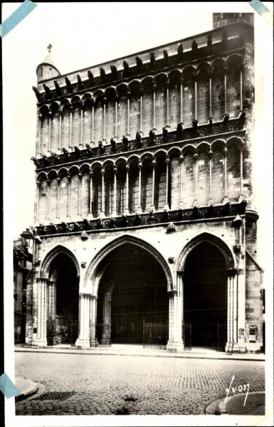 Notre-Dame (Dijon) Vorderseite