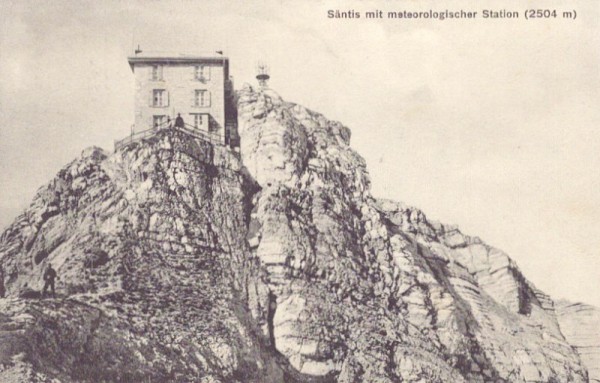 Säntis mit meteorologischer Station (2504 m)