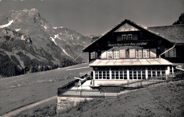 Kiental. Naturfreunde-Haus Vorderseite