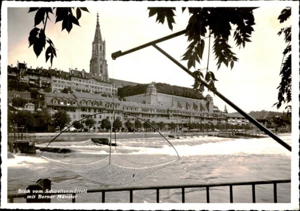 Blick vom Schwellenmättli mit Berner Münster. Vorderseite