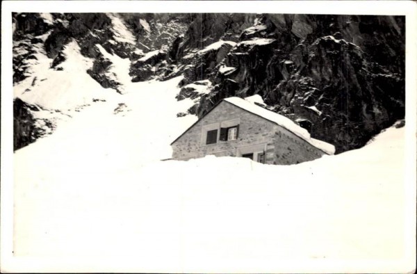 Coazhütte Vorderseite
