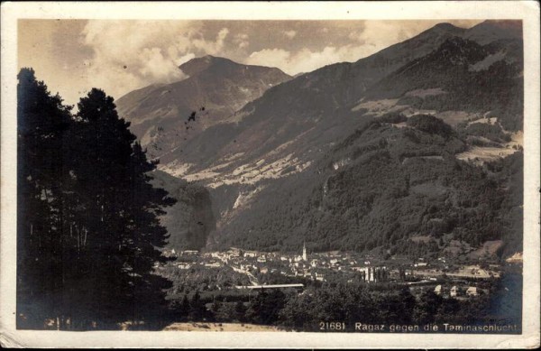 Ragaz gegen Taminaschlucht Vorderseite