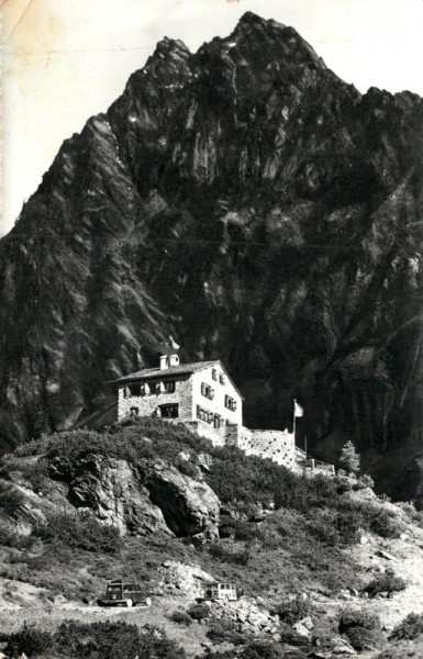 Berghaus Vereina bei Klosters Vorderseite