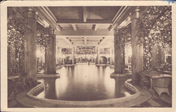 Le Lido, des Champs - Elysées - Paris