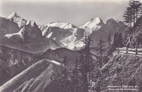 Stanserhorn (1900 m) Blick auf die Berneralpen Vorderseite