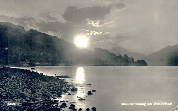 Abendstimmung am Walensee Vorderseite