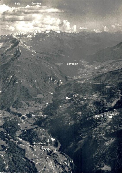 Alvaschein - Tiefencastel gegen Julierpass und Berninapass Vorderseite