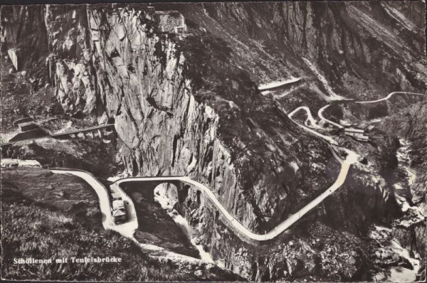 Schöllenen mit Teufelsbrücke