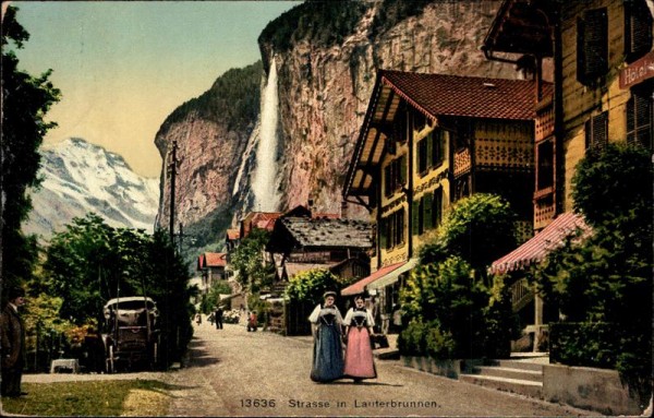 Strasse in Lauterbrunnen Vorderseite