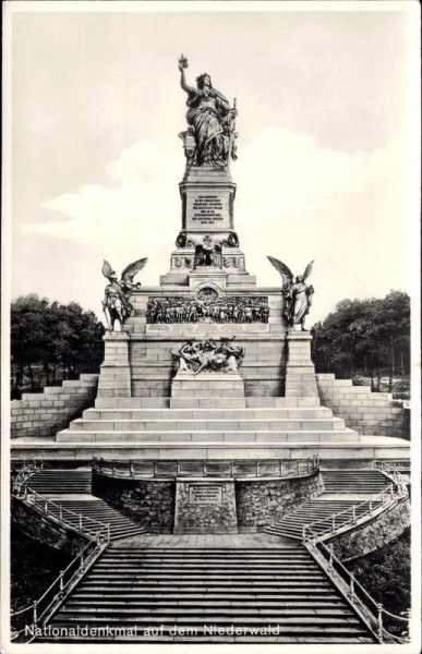 Nationaldenkmal auf dem Niederwald Vorderseite