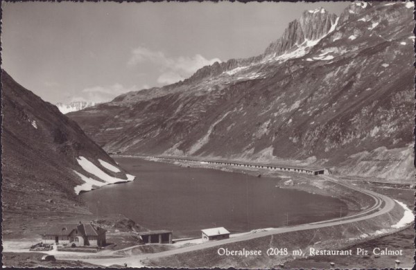 Oberalpsee. Restaurant Piz Calmot