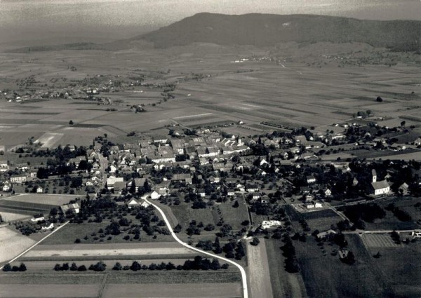 8213 Neunkirch SH, Dorf, Bergkirche Neunkirch Vorderseite