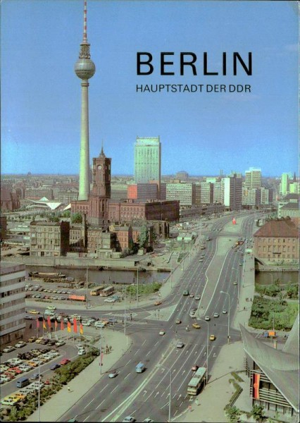 Berlin - Hauptstadt der DDR, Blick zum Stadtzentrum Vorderseite