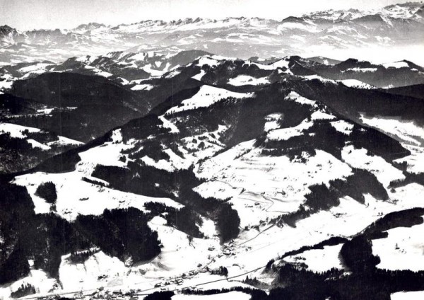 Fischenthal ZH - Flugaufnahmen Vorderseite