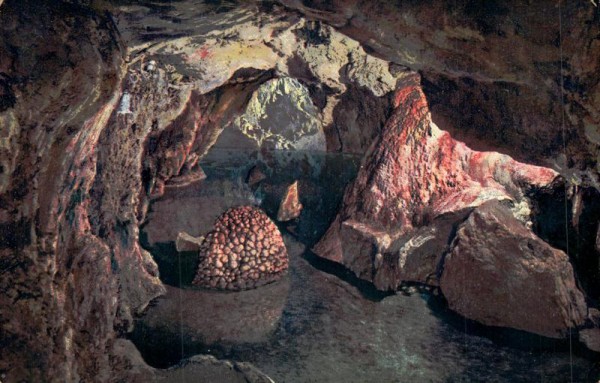 Höllgrotte bei Baar, Nympfen-Quelle Vorderseite