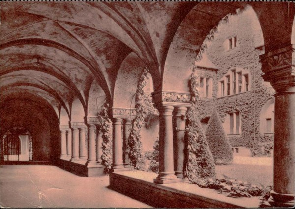 Basler Münster/Innenhof Vorderseite