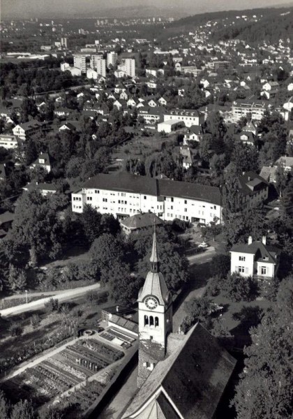 Arlesheim BL, Flugaufnahme Vorderseite