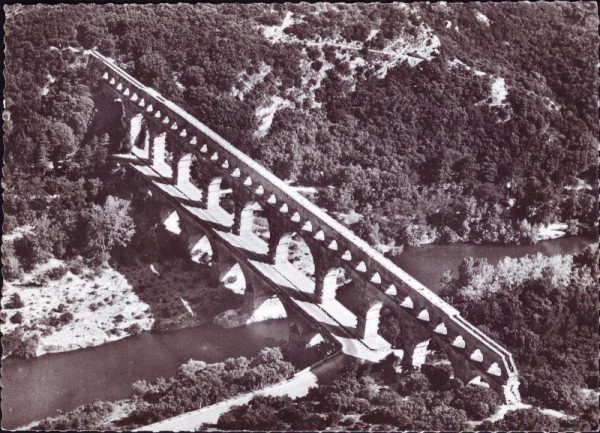 Pont du Gard - Vue aérienne sur le Pont - Aqueduc