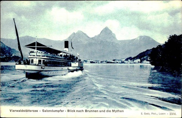 Salondampfer auf dem Vierwaldstättersee Vorderseite