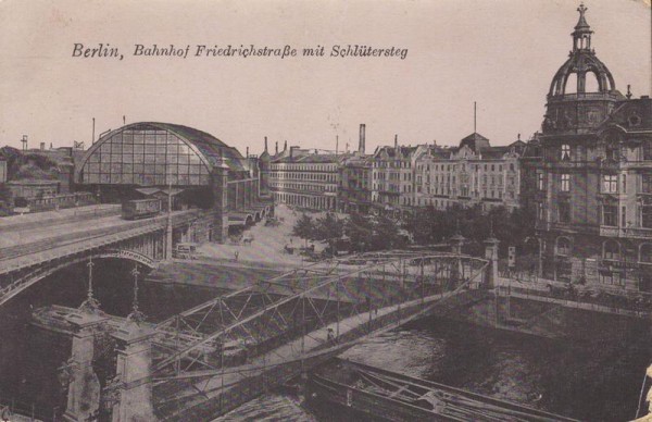 Berlin Hauptbahnhof  Vorderseite