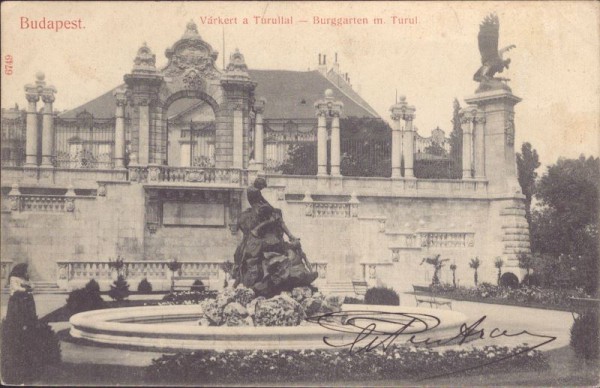 Budapest, Varkert a Turullal, Burggarten m. Turul