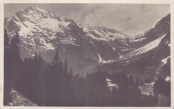 Hotel Alpenklub u. d. Düssistock im Maderanertal Vorderseite