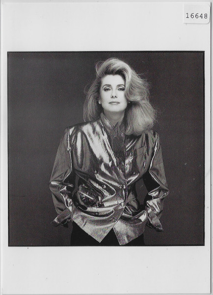 Catherina Deneuve Paris 1988 - Photo: Bettina Rheims