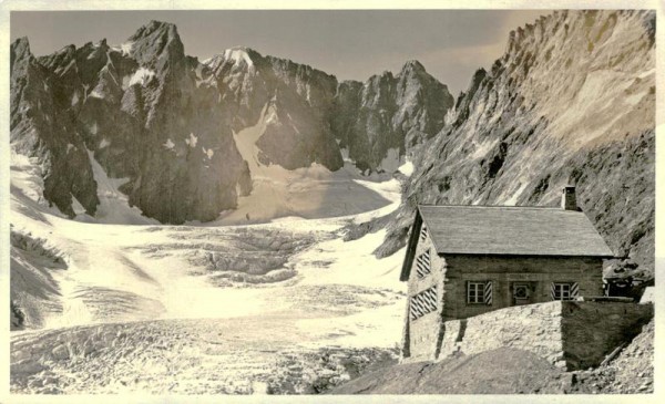 Neue Kehlalphütte Vorderseite