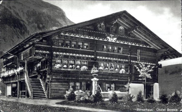 Bernhaus: Chalet Bernois Vorderseite